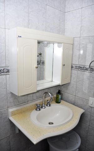 Casa para alugar com 155m², 3 quartos e 2 vagasDetalhe - Suíte