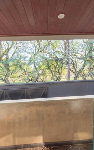 Casa à venda com 600m², 7 quartos e 6 vagas Casa à venda com 600m², 7 quartos e 6 vagasSacada da Sala