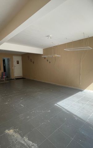 Casa à venda com 250m², 3 quartos e 4 vagasGaragem