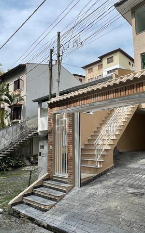 Casa à venda com 250m², 3 quartos e 4 vagasFachada
