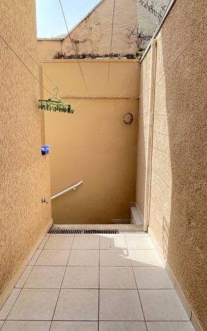 Casa à venda com 250m², 3 quartos e 4 vagasQuintal