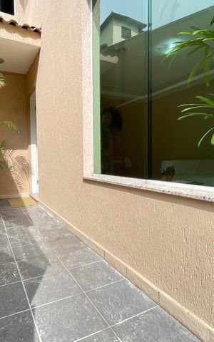 Casa à venda com 250m², 3 quartos e 4 vagasEntrada