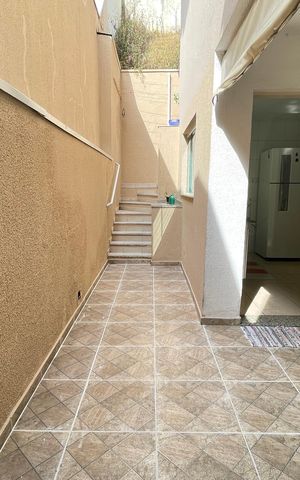 Casa à venda com 250m², 3 quartos e 4 vagasQuintal
