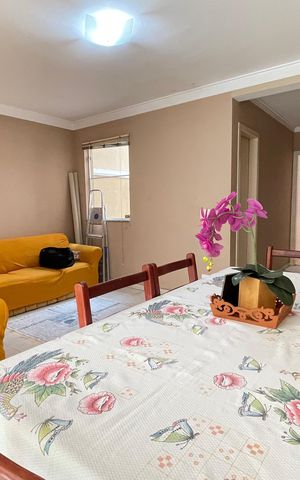 Casa à venda com 250m², 3 quartos e 4 vagasSala