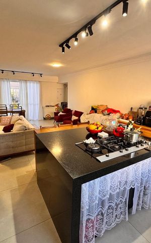 Apartamento à venda com 139m², 3 quartos e 2 vagas Apartamento à venda com 139m², 3 quartos e 2 vagasCozinha