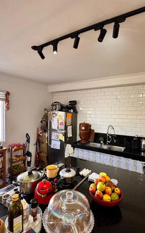 Apartamento à venda com 139m², 3 quartos e 2 vagas Apartamento à venda com 139m², 3 quartos e 2 vagasCozinha