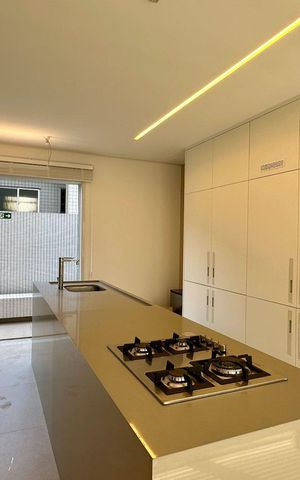 Apartamento para alugar com 150m², 3 quartos e 2 vagas Apartamento para alugar com 150m², 3 quartos e 2 vagasCozinha