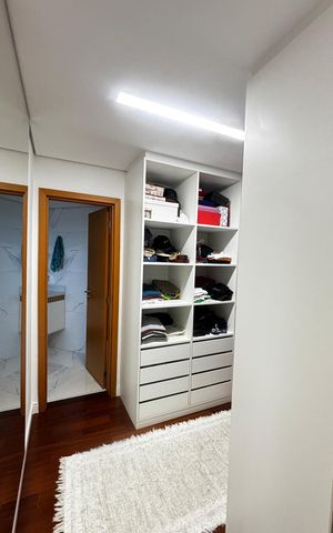 Apartamento à venda com 160m², 3 quartos e 3 vagas Apartamento à venda com 160m², 3 quartos e 3 vagasSuite 1 Closet
