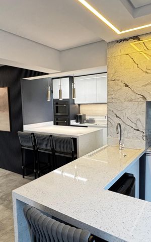 Apartamento à venda com 160m², 3 quartos e 3 vagas Apartamento à venda com 160m², 3 quartos e 3 vagasSala - Sala de Jantar Varanda