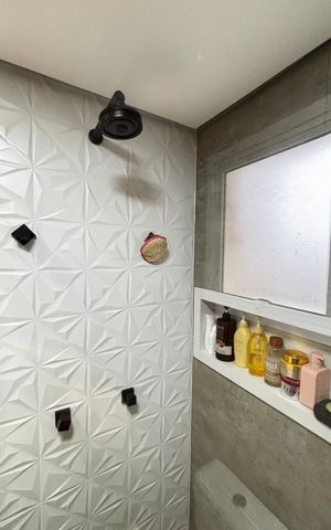 Apartamento à venda com 160m², 3 quartos e 3 vagas Apartamento à venda com 160m², 3 quartos e 3 vagasBanheiro da Suíte 2