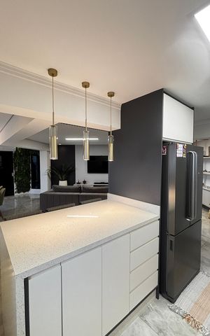 Apartamento à venda com 160m², 3 quartos e 3 vagas Apartamento à venda com 160m², 3 quartos e 3 vagasCozinha