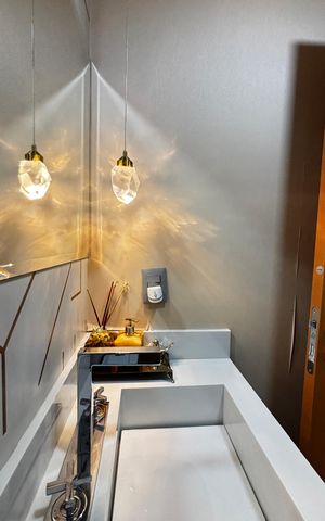 Apartamento à venda com 160m², 3 quartos e 3 vagas Apartamento à venda com 160m², 3 quartos e 3 vagasLavabo