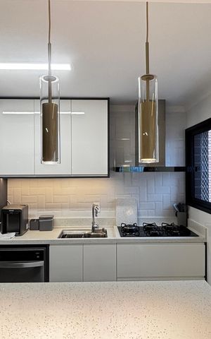 Apartamento à venda com 160m², 3 quartos e 3 vagas Apartamento à venda com 160m², 3 quartos e 3 vagasCozinha