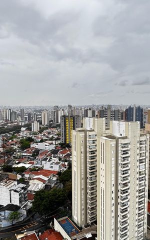 Apartamento à venda com 160m², 3 quartos e 3 vagas Apartamento à venda com 160m², 3 quartos e 3 vagasSuíte 2 Vista