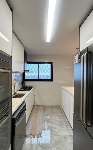 Apartamento à venda com 160m², 3 quartos e 3 vagas Apartamento à venda com 160m², 3 quartos e 3 vagasCozinha