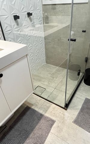Apartamento à venda com 160m², 3 quartos e 3 vagas Apartamento à venda com 160m², 3 quartos e 3 vagasBanheiro da Suíte 2