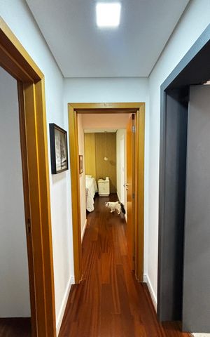 Apartamento à venda com 160m², 3 quartos e 3 vagas Apartamento à venda com 160m², 3 quartos e 3 vagasCorredor