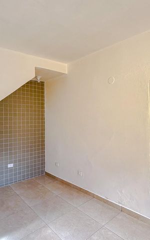 Casa para alugar com 46m², 2 quartos e 3 vagasSala