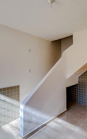 Casa para alugar com 46m², 2 quartos e 3 vagasSala