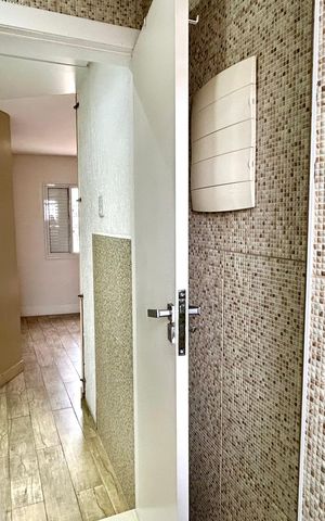Casa à venda com 200m², 4 quartos e 3 vagas Casa à venda com 200m², 4 quartos e 3 vagasBanheiro da Suíte 1