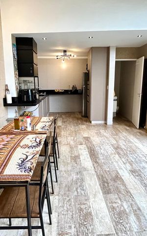 Casa à venda com 200m², 4 quartos e 3 vagas Casa à venda com 200m², 4 quartos e 3 vagasJardim - Churrasqueira