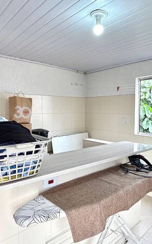 Casa à venda com 200m², 4 quartos e 3 vagas Casa à venda com 200m², 4 quartos e 3 vagasÁrea de Serviço