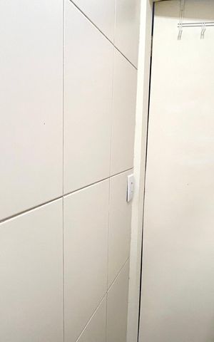 Casa à venda com 200m², 4 quartos e 3 vagas Casa à venda com 200m², 4 quartos e 3 vagasBanheiro 1