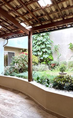 Casa à venda com 200m², 4 quartos e 3 vagas Casa à venda com 200m², 4 quartos e 3 vagasJardim - Churrasqueira