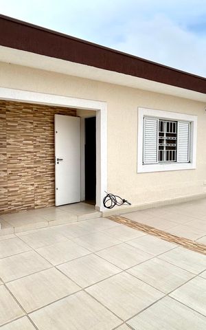 Casa à venda com 200m², 4 quartos e 3 vagas Casa à venda com 200m², 4 quartos e 3 vagasSacada da suíte 3