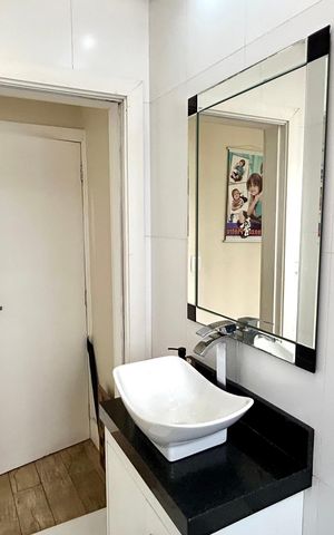 Casa à venda com 200m², 4 quartos e 3 vagas Casa à venda com 200m², 4 quartos e 3 vagasBanheiro da Suíte 2