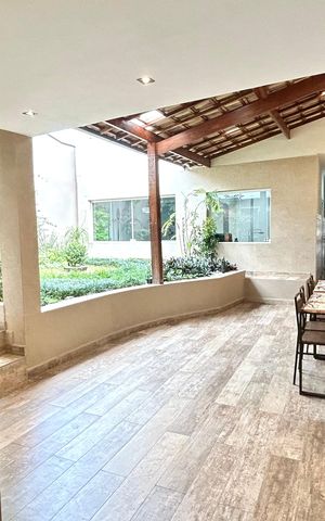 Casa à venda com 200m², 4 quartos e 3 vagas Casa à venda com 200m², 4 quartos e 3 vagasJardim - Churrasqueira