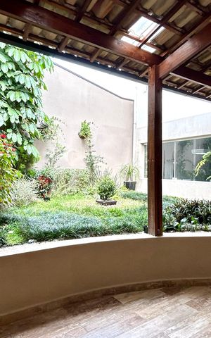 Casa à venda com 200m², 4 quartos e 3 vagas Casa à venda com 200m², 4 quartos e 3 vagasJardim - Churrasqueira