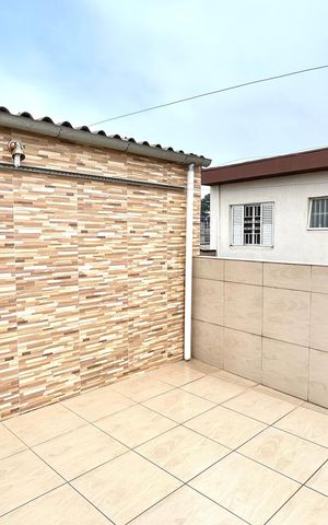 Casa à venda com 200m², 4 quartos e 3 vagas Casa à venda com 200m², 4 quartos e 3 vagasQuintal