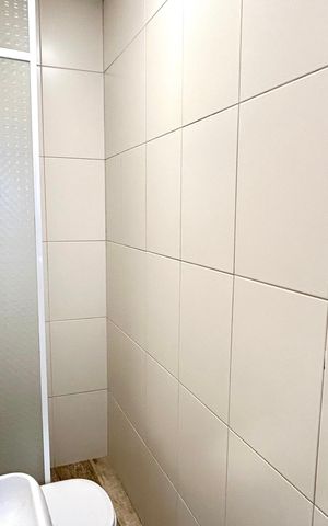 Casa à venda com 200m², 4 quartos e 3 vagas Casa à venda com 200m², 4 quartos e 3 vagasBanheiro 1