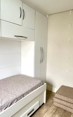 Casa à venda com 200m², 4 quartos e 3 vagas Casa à venda com 200m², 4 quartos e 3 vagasQuarto suíte 2