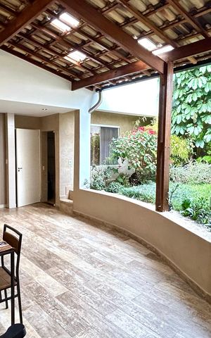 Casa à venda com 200m², 4 quartos e 3 vagas Casa à venda com 200m², 4 quartos e 3 vagasJardim - Churrasqueira