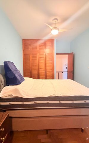 Casa à venda com 244m², 5 quartos e 4 vagas Casa à venda com 244m², 5 quartos e 4 vagasQuarto 2