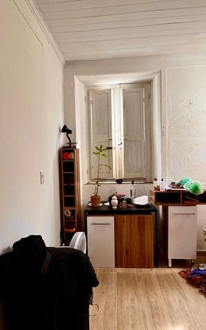 Casa à venda com 80m², 2 quartos e sem vaga