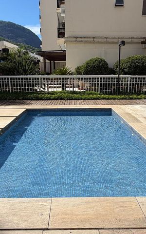 Apartamento à venda com 92m², 3 quartos e 1 vaga Apartamento à venda com 92m², 3 quartos e 1 vagaÁrea comum - Piscina