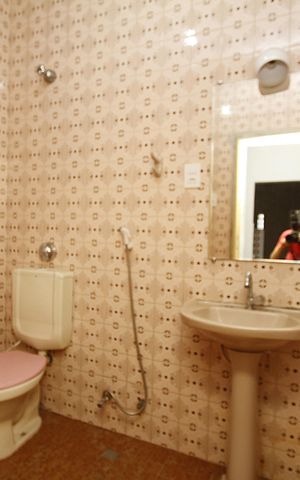 Casa para alugar com 360m², 4 quartos e 2 vagasBanheiro social