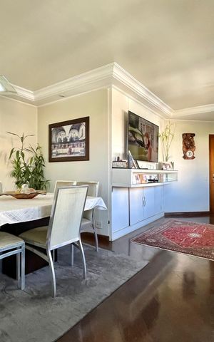 Apartamento à venda com 143m², 4 quartos e 3 vagas Apartamento à venda com 143m², 4 quartos e 3 vagasSala