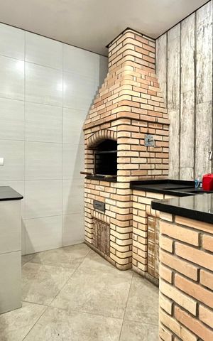 Apartamento à venda com 143m², 4 quartos e 3 vagas Apartamento à venda com 143m², 4 quartos e 3 vagasÁrea comum - Churrasqueira