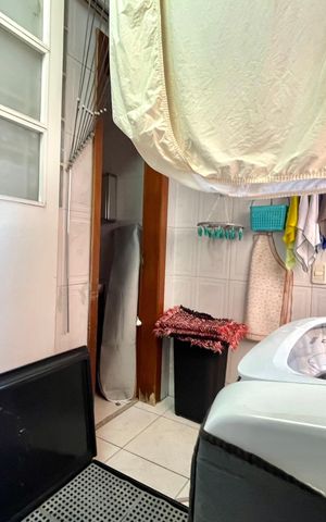 Apartamento à venda com 143m², 4 quartos e 3 vagas Apartamento à venda com 143m², 4 quartos e 3 vagasÁrea de Serviço