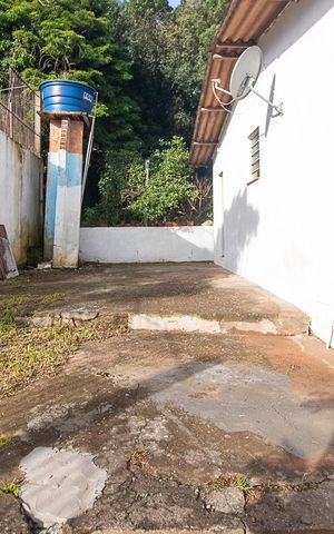 Casa para alugar com 60m², 2 quartos e 1 vagaQuintal