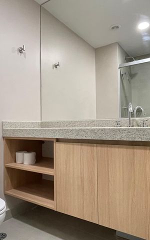 Studio para alugar com 27m², 1 quarto e sem vaga Studio para alugar com 27m², 1 quarto e sem vagaBanheiro