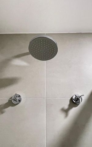 Studio para alugar com 27m², 1 quarto e sem vaga Studio para alugar com 27m², 1 quarto e sem vagaBanheiro