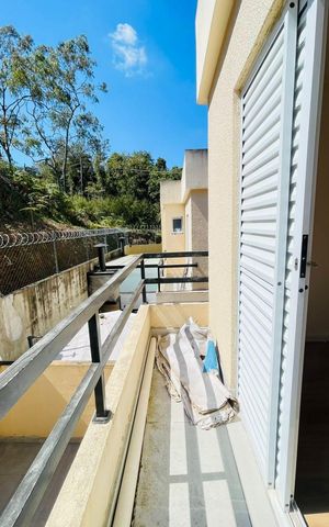 Casa de condomínio para alugar com 125m², 2 quartos e 2 vagasVaranda da suíte