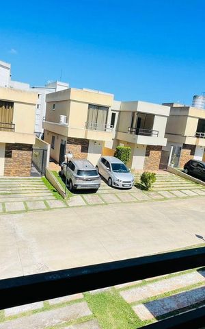 Casa de condomínio para alugar com 125m², 2 quartos e 2 vagasVista da varanda da suíte 2