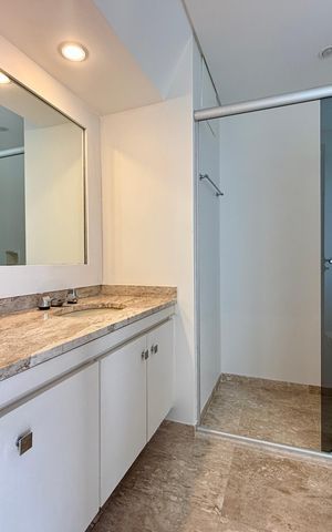 Apartamento à venda com 542m², 5 quartos e 4 vagas Apartamento à venda com 542m², 5 quartos e 4 vagasBanheiro Suíte 5