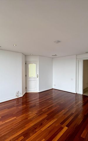 Apartamento à venda com 542m², 5 quartos e 4 vagas Apartamento à venda com 542m², 5 quartos e 4 vagasSuíte 1